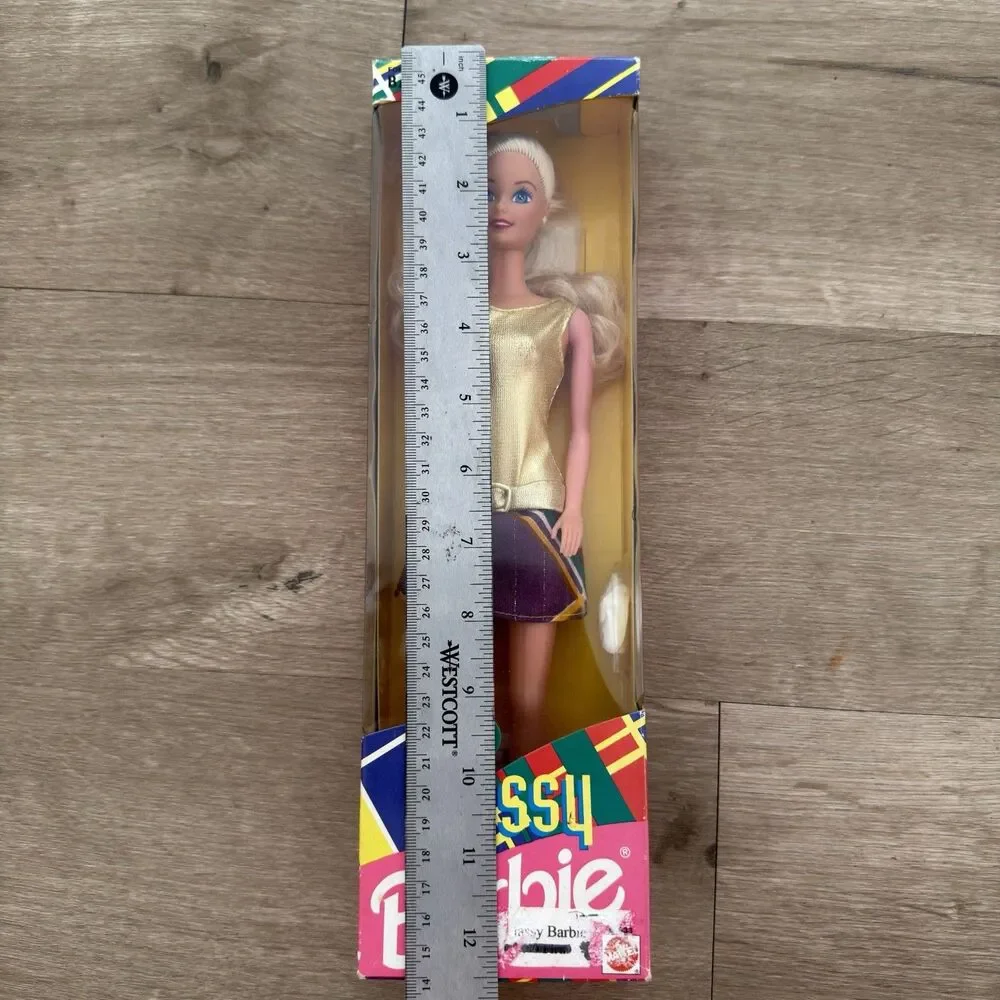 #62333 NRFB Mattel Philippines Classy Barbie Doll Foreign Issue 1997 RARE VTG
